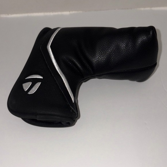 TaylorMade Other - TAYLORMADE Black Golf Club Headcover‎